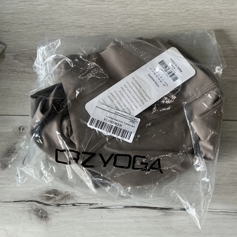 CRZYOGA Butterluxe Origin Yoga Shorts Womens M Creamy Latte Tan New With Tags